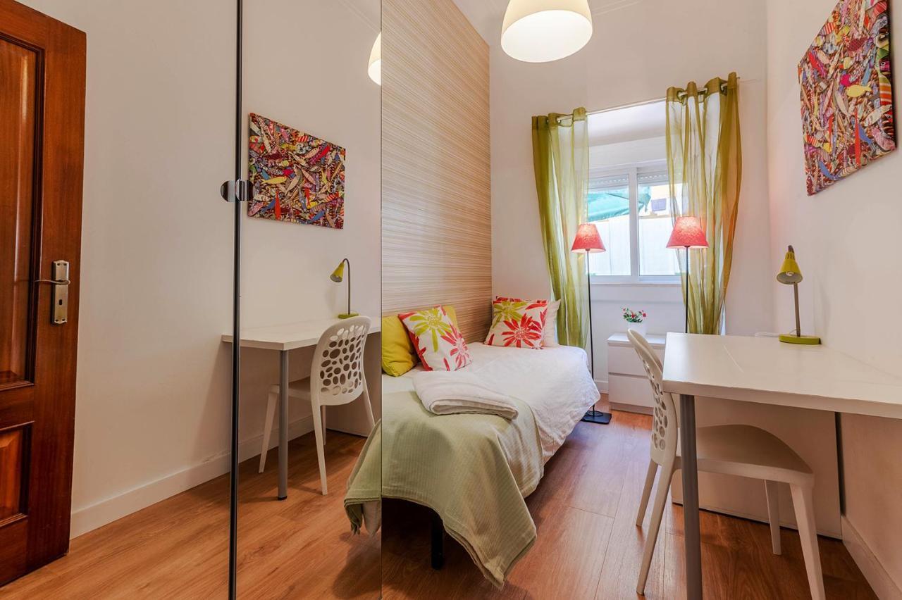 Alm- Spacious. Sunny. Patio. Quiet Area. Fast Wifi Lisbon Exterior photo